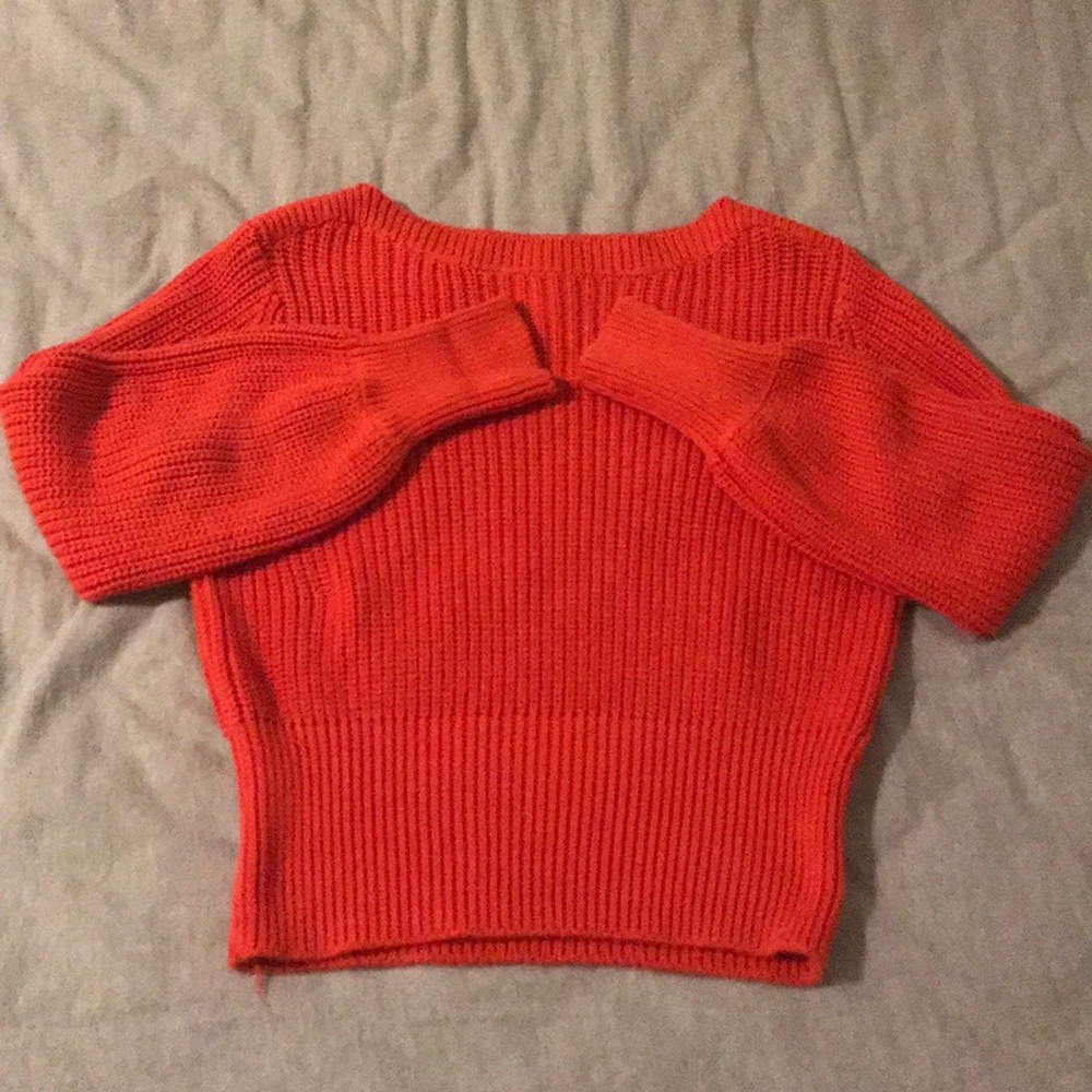 H&M CROPPED SWEATER XS